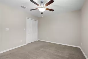 36101 Stable Wilk Ave, Zephyrhills, FL 33541 - Photo 37