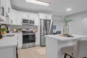 313 Beverly Blvd, Brandon, FL 33511 - Photo 9