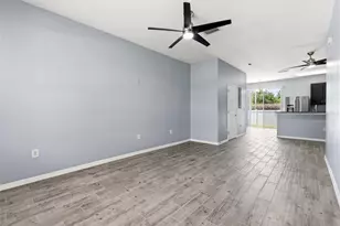11513 Declaration Dr, Tampa, FL 33635 - Photo 7