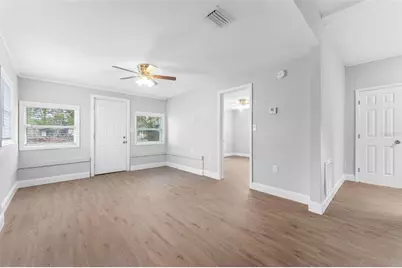 1927 13th Street S, Saint Petersburg, FL 33705 - Photo 3