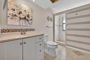 9050 Park Blvd, Seminole, FL 33777 - Photo 23