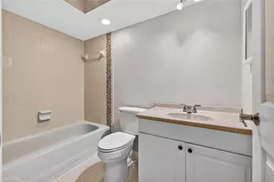 9050 Park Blvd, Seminole, FL 33777 - Photo 27