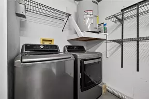 9050 Park Blvd, Seminole, FL 33777 - Photo 25
