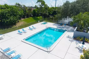 9050 Park Blvd, Seminole, FL 33777 - Photo 31