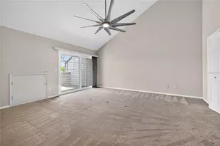 9050 Park Blvd, Seminole, FL 33777 - Photo 17