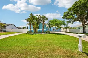 6304 Flamingo Dr, Apollo Beach, FL 33572 - Photo 3