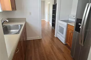 146 NE Madison Cir N, Saint Petersburg, FL 33702 - Photo 13