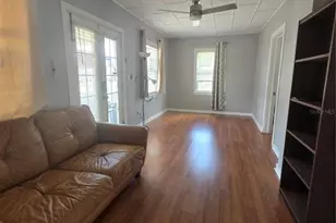 146 NE Madison Cir N, Saint Petersburg, FL 33702 - Photo 11