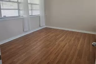 146 NE Madison Cir N, Saint Petersburg, FL 33702 - Photo 9