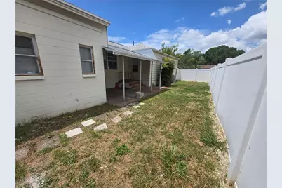 146 NE Madison Circle N, Saint Petersburg, FL 33702 - Photo 25