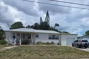 146 NE Madison Cir N, Saint Petersburg, FL 33702 - Photo 1