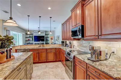 2812 Clubhouse Drive, Plant City, FL 33566 - Photo 19