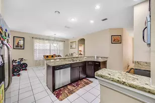 19151 Dove Creek Dr, Tampa, FL 33647 - Photo 15
