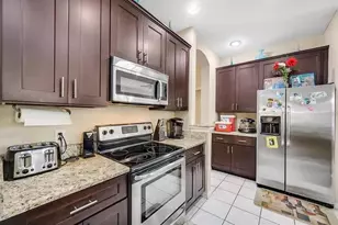 19151 Dove Creek Dr, Tampa, FL 33647 - Photo 13