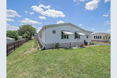 37513 Campo Avenue, Zephyrhills, FL 33541 - Photo 3