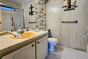 6306 Waterfront Ln, Zephyrhills, FL 33542 - Photo 21