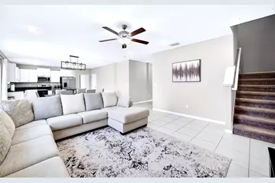 31724 Sun Kettle Loop, Wesley Chapel, FL 33545 - Photo 3