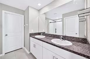 31724 Sun Kettle Loop, Wesley Chapel, FL 33545 - Photo 35