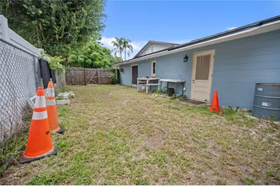 2015 Ronald Circle, Seffner, FL 33584 - Photo 35