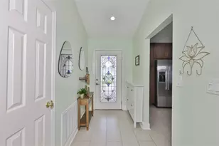 8715 Hampden Dr, Tampa, FL 33626 - Photo 7