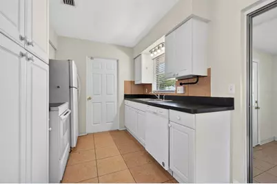 11234 68th Avenue N, Seminole, FL 33772 - Photo 3