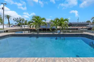 10216 Spoonbill Rd E, Bradenton, FL 34209 - Photo 1