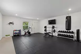 873 Tennyson Mill Cir, Tampa, FL 33619 - Photo 33