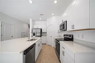2085 Hallier Cv, Wesley Chapel, FL 33543 - Photo 11