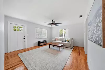 646 38th Avenue N, Saint Petersburg, FL 33704 - Photo 5