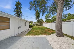 646 38th Ave N, Saint Petersburg, FL 33704 - Photo 25
