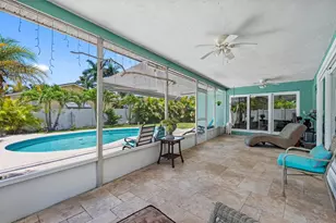 7992 Bayshore Dr, Seminole, FL 33776 - Photo 37