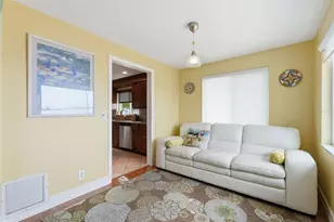 1963 Edgewater Dr, Clearwater, FL 33755 - Photo 41