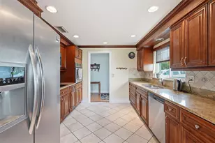 1963 Edgewater Dr, Clearwater, FL 33755 - Photo 35