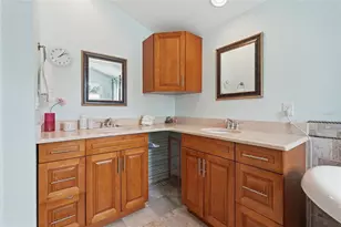 1963 Edgewater Dr, Clearwater, FL 33755 - Photo 19