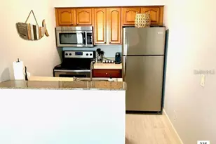 2506 N Rocky Point Dr, Tampa, FL 33607 - Photo 11