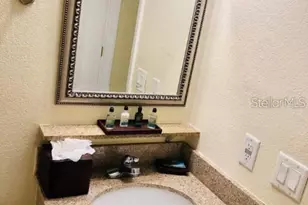 2506 N Rocky Point Dr, Tampa, FL 33607 - Photo 9