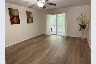 9410 Charlesberg Drive, Tampa, FL 33635 - Photo 5