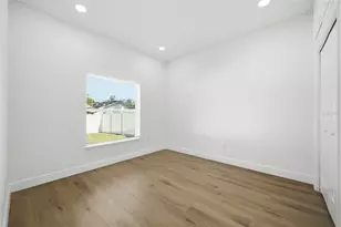 4508 N 42nd St, Tampa, FL 33610 - Photo 15