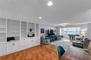 622 Edgewater Dr, Dunedin, FL 34698 - Photo 17
