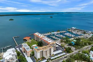 622 Edgewater Dr, Dunedin, FL 34698 - Photo 71