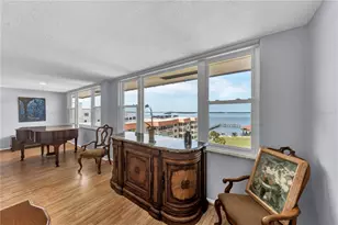 622 Edgewater Dr, Dunedin, FL 34698 - Photo 11