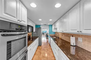 622 Edgewater Dr, Dunedin, FL 34698 - Photo 15