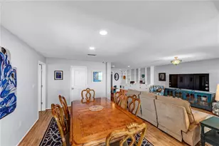 622 Edgewater Dr, Dunedin, FL 34698 - Photo 9