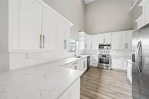 2619 W St Conrad, Tampa, FL 33607 - Photo 11