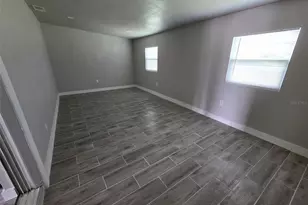 38300 Henry Dr, Zephyrhills, FL 33542 - Photo 17