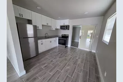 38300 Henry Drive, Zephyrhills, FL 33542 - Photo 9