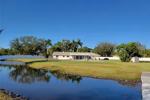 1730 Robin Hood Ln, Clearwater, FL 33764 - Photo 3