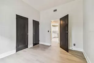 2102 W La Salle St, Tampa, FL 33607 - Photo 41