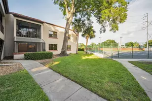 2971 Estancia Blvd, Clearwater, FL 33761 - Photo 5