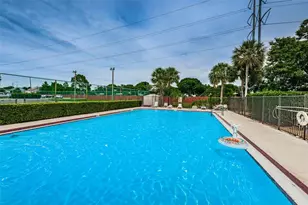 2971 Estancia Blvd, Clearwater, FL 33761 - Photo 13